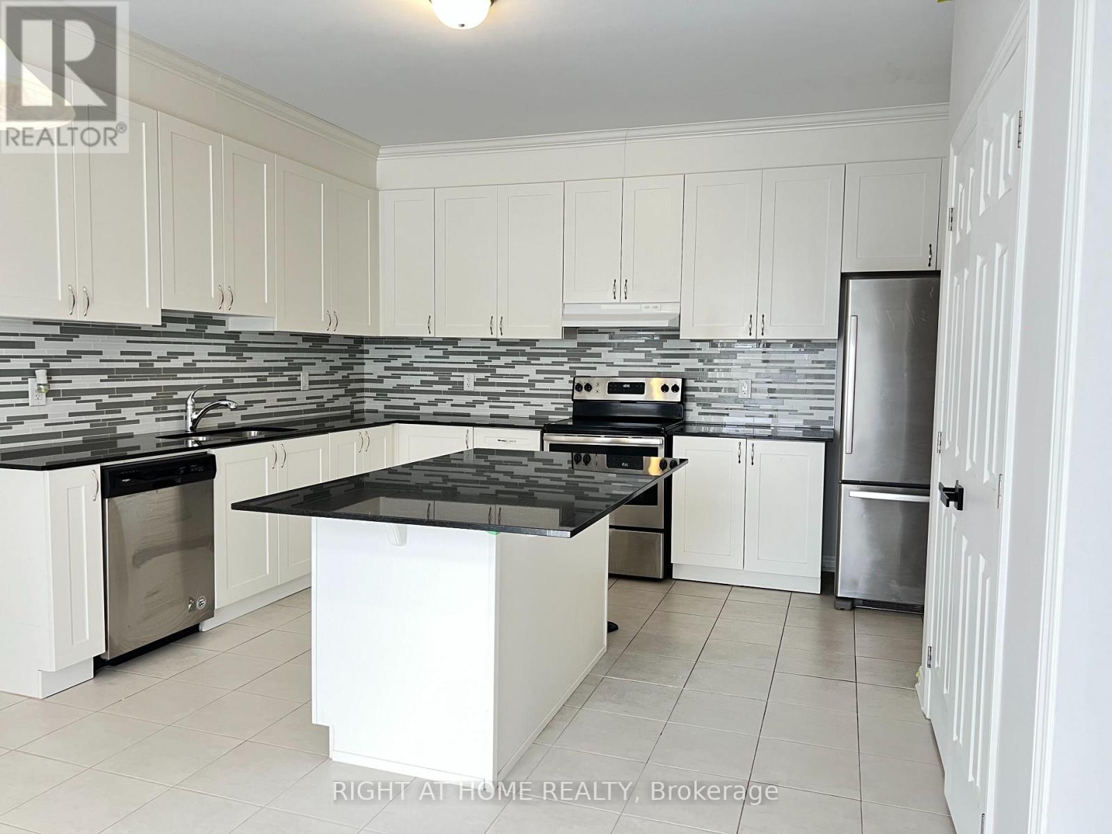 529 Honeylocust Avenue, Ottawa, Ontario  K2V 0K9 - Photo 3 - X12481371