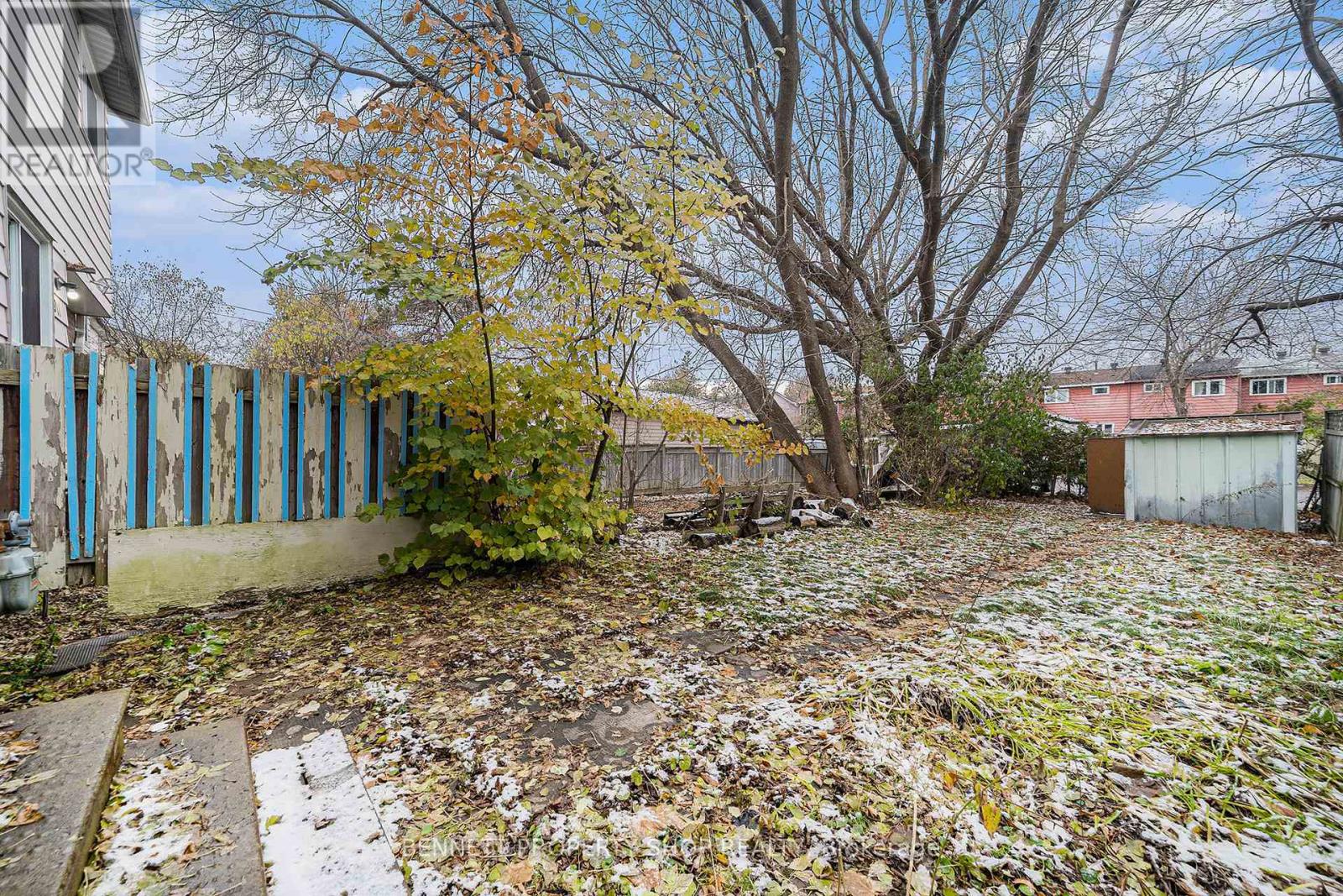 909 Greenbriar Avenue, Ottawa, Ontario  K2C 0J8 - Photo 10 - X12560146