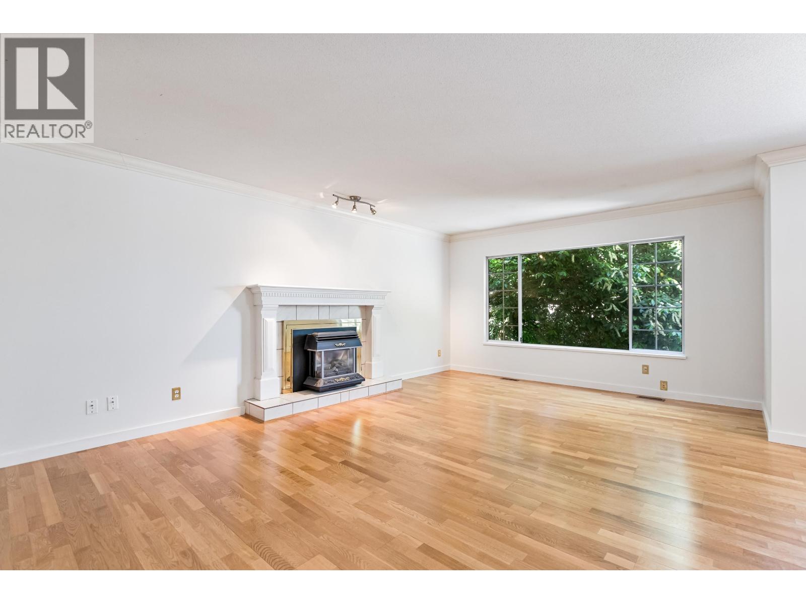 12474 Laity Street, Maple Ridge, British Columbia  V2X 5B5 - Photo 4 - R3084610