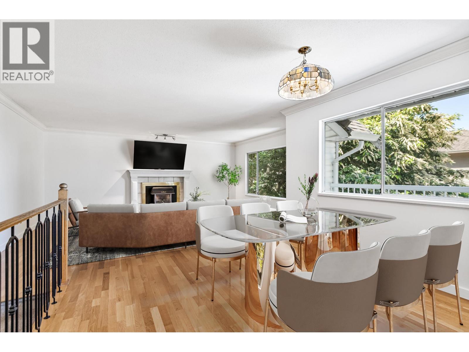 12474 Laity Street, Maple Ridge, British Columbia  V2X 5B5 - Photo 3 - R3084610