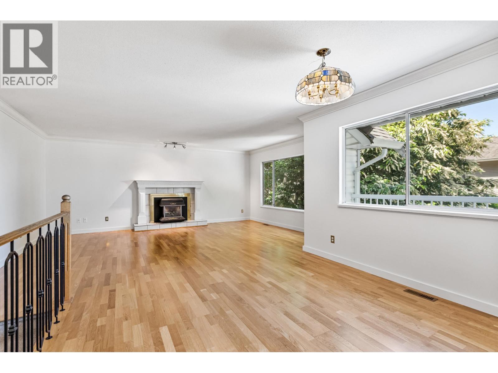 12474 Laity Street, Maple Ridge, British Columbia  V2X 5B5 - Photo 6 - R3084610