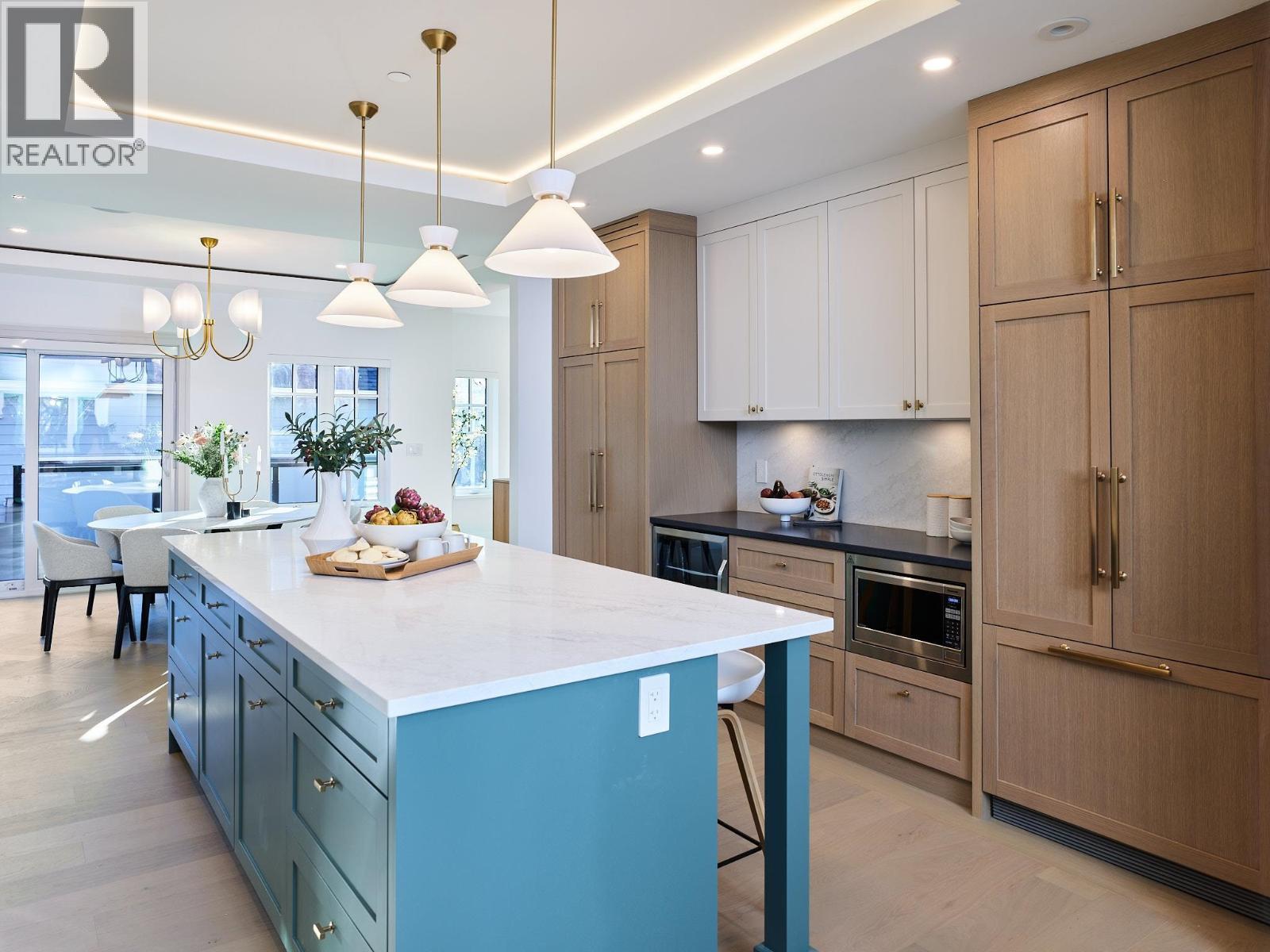 2542 Grant Street, Vancouver, British Columbia V5K 3G7 - Photo 3 - R3084789