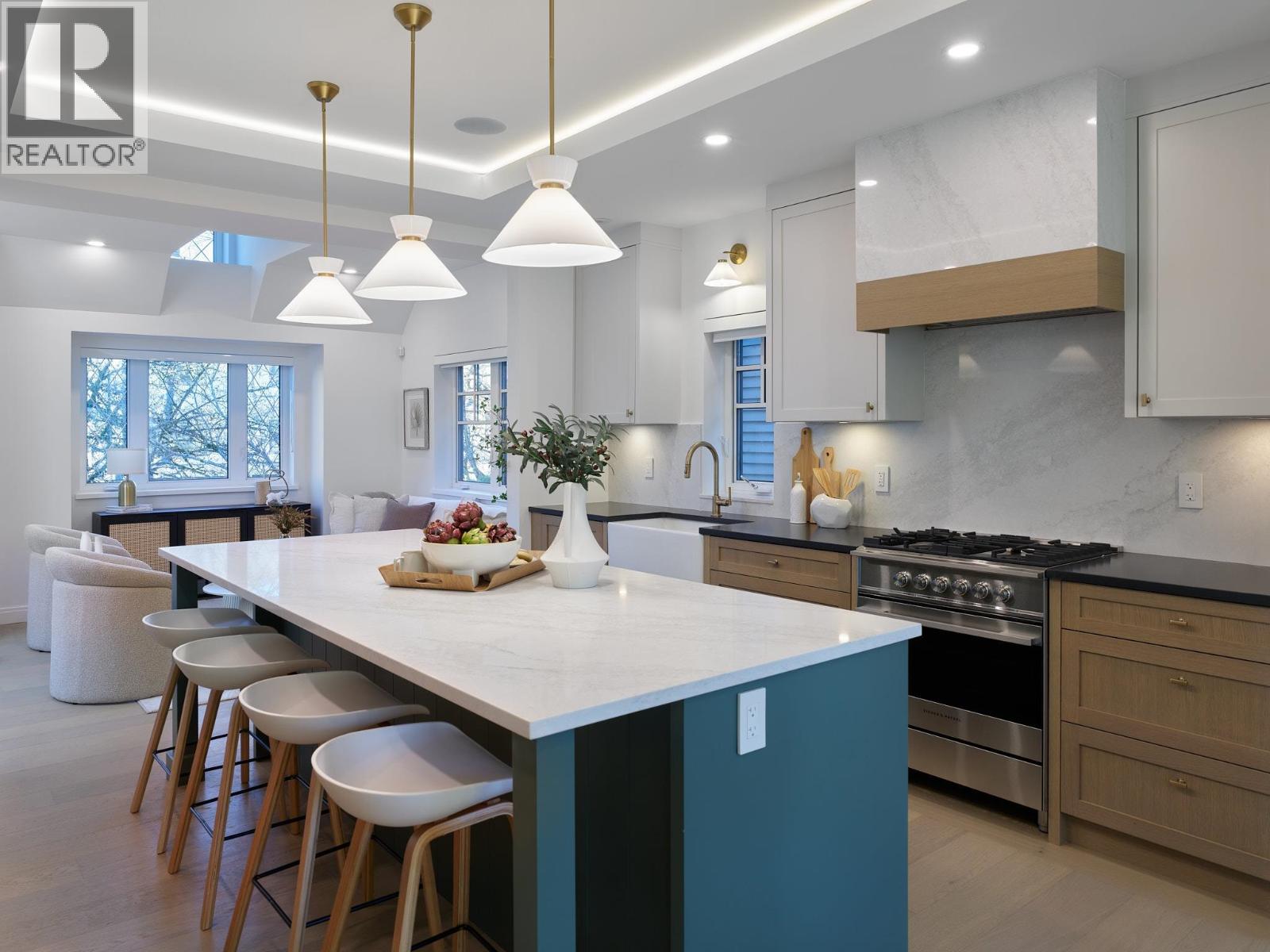 2542 Grant Street, Vancouver, British Columbia V5K 3G7 - Photo 4 - R3084789