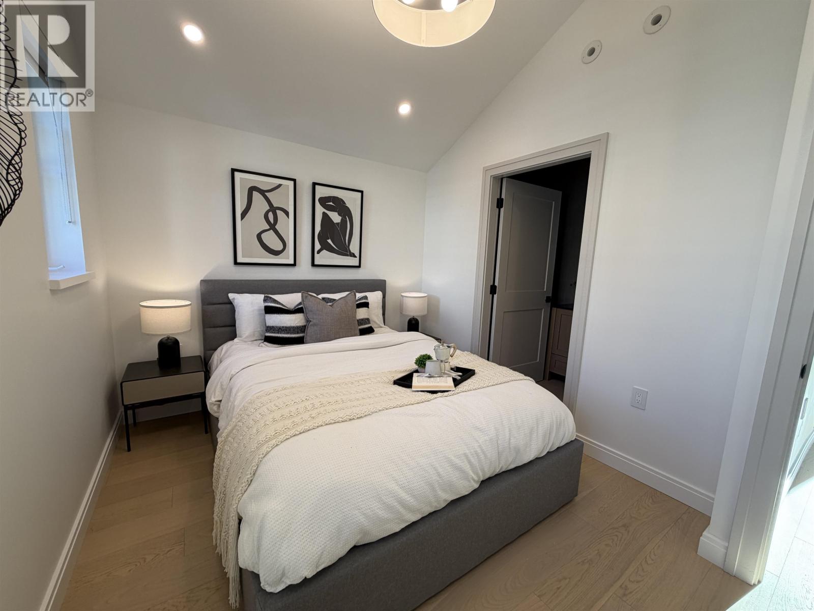 2544 Grant Street, Vancouver, British Columbia  V5K 3G7 - Photo 6 - R3084790