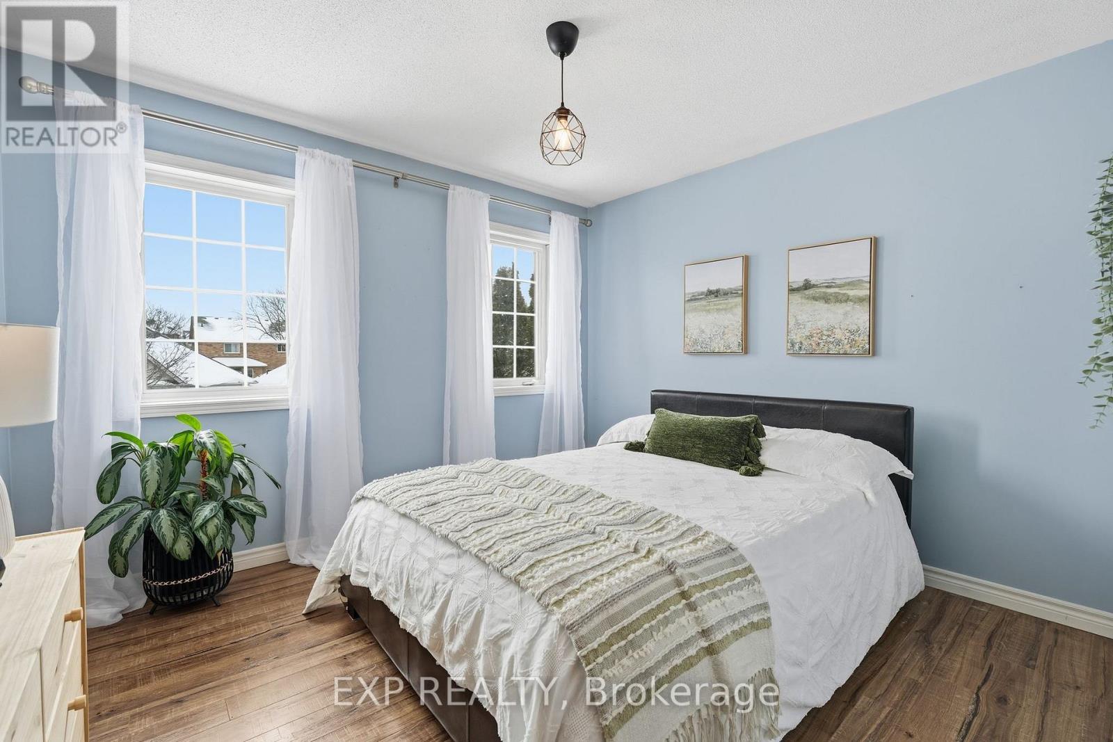 70 Brecken Drive, Georgina, Ontario  L4P 4A7 - Photo 21 - N12741022