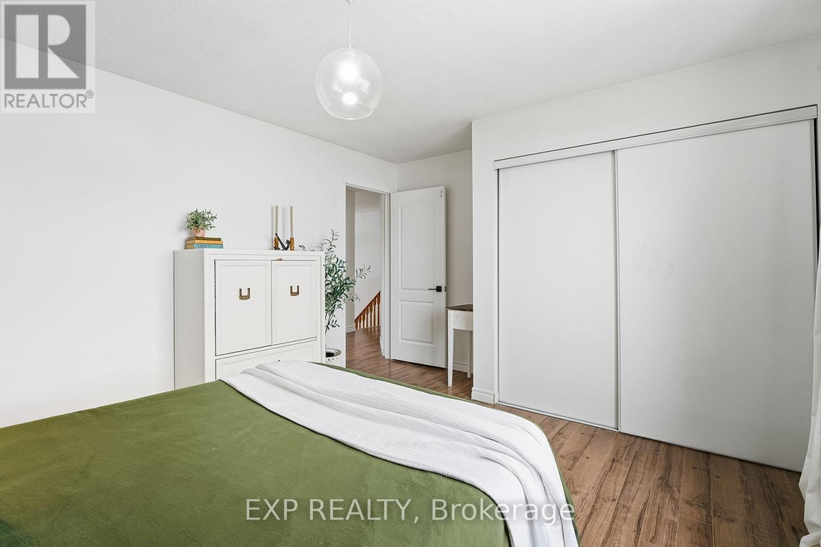 70 Brecken Drive, Georgina, Ontario  L4P 4A7 - Photo 24 - N12741022