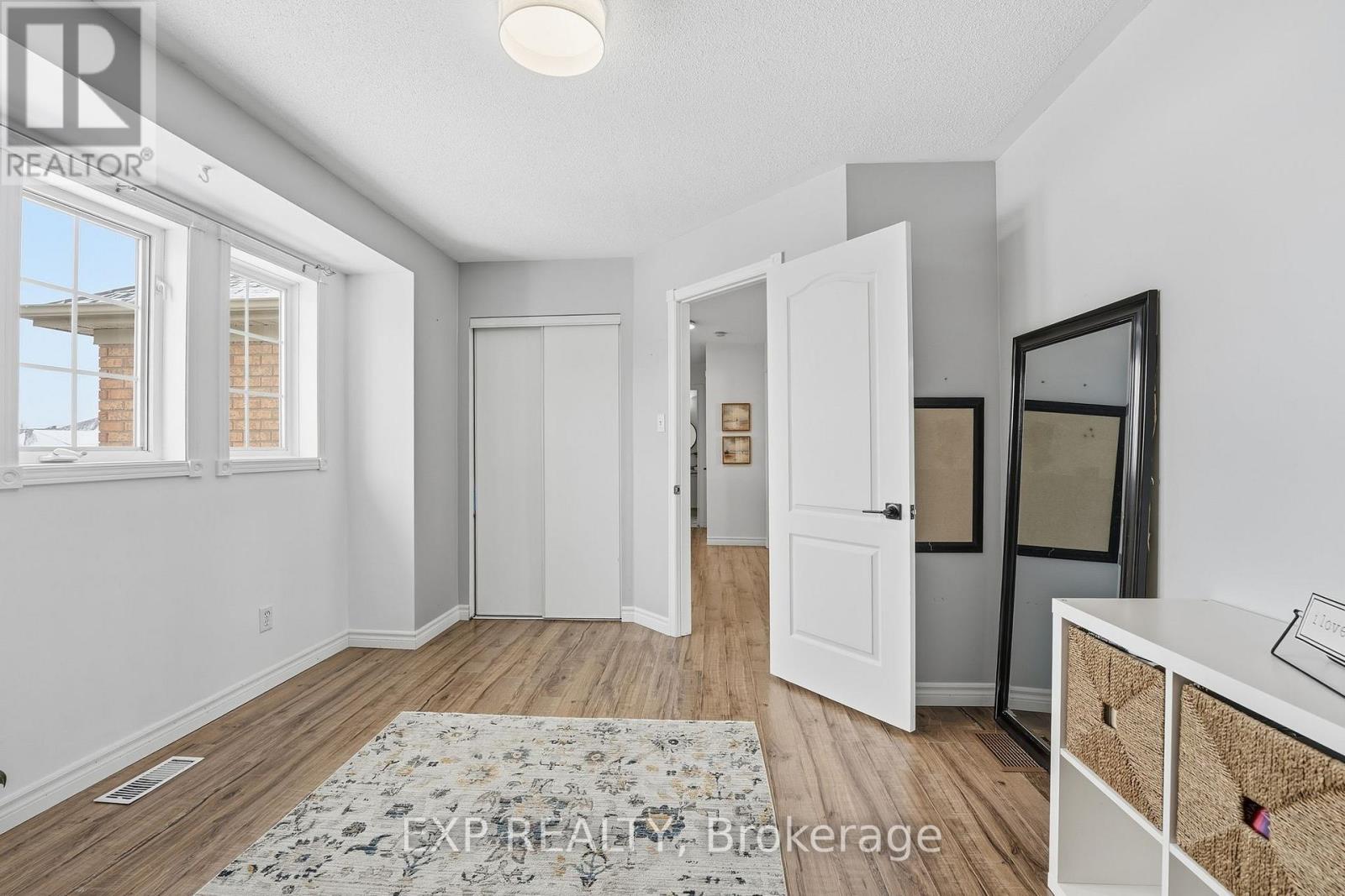 70 Brecken Drive, Georgina, Ontario  L4P 4A7 - Photo 26 - N12741022