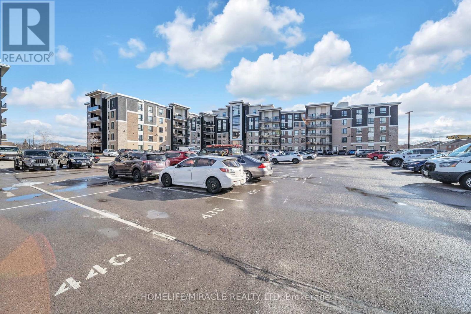 420 - 640 Sauve Street, Milton, Ontario  L9T 9A7 - Photo 4 - W12741018