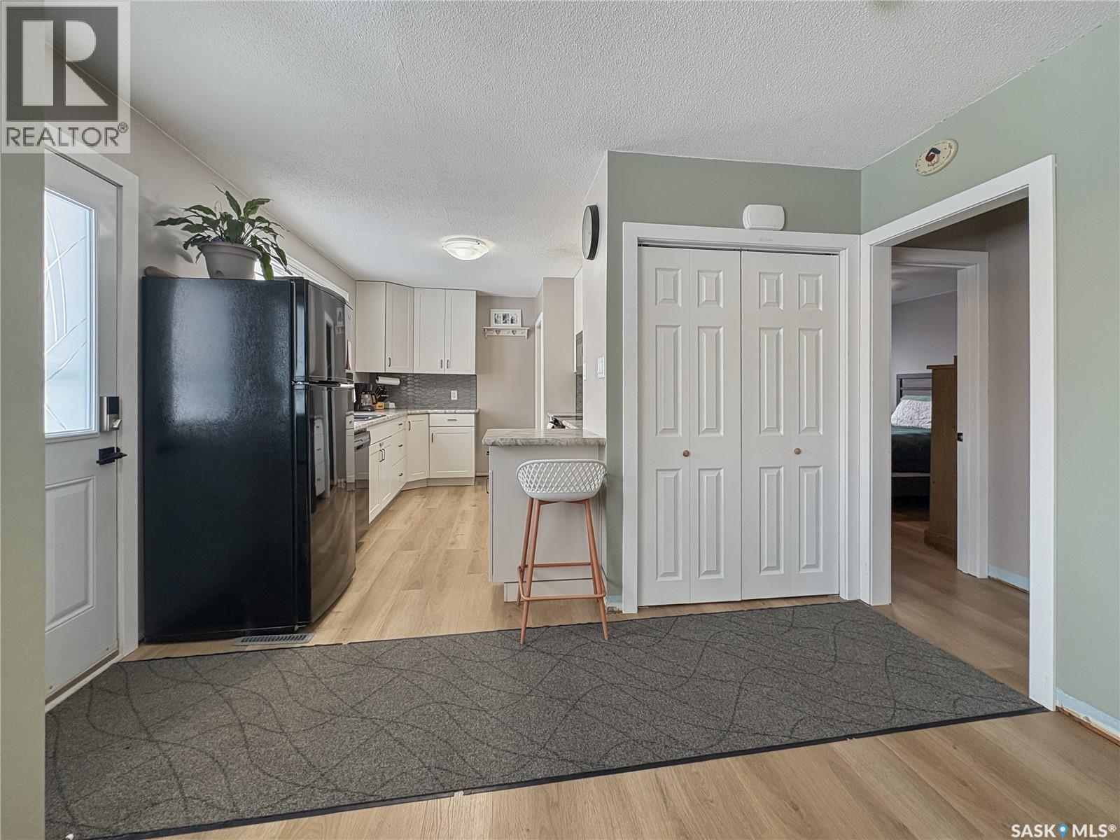 1962 101st Street, North Battleford, Saskatchewan  S9A 1B3 - Photo 6 - SK027647