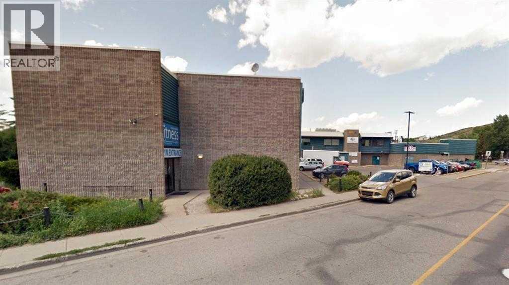 118 1 Avenue W, Cochrane, Alberta  T4C 2K8 - Photo 1 - A2196721