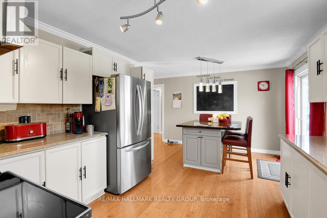 79 Bourdeau Crescent, Russell, Ontario  K0A 1W0 - Photo 13 - X12741040