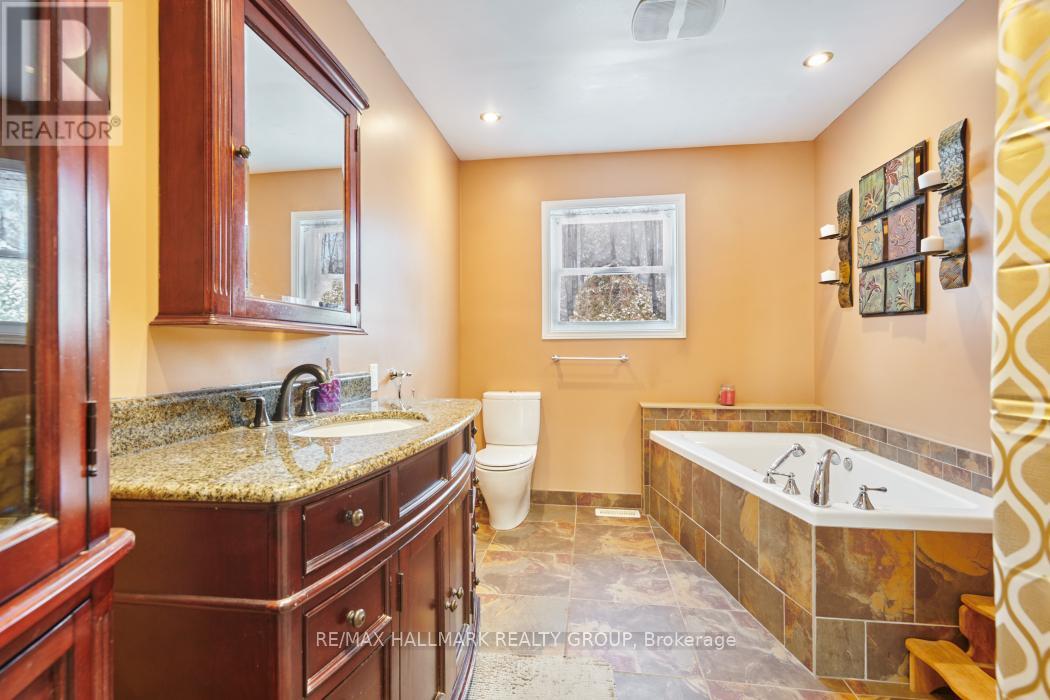 79 Bourdeau Crescent, Russell, Ontario  K0A 1W0 - Photo 23 - X12741040