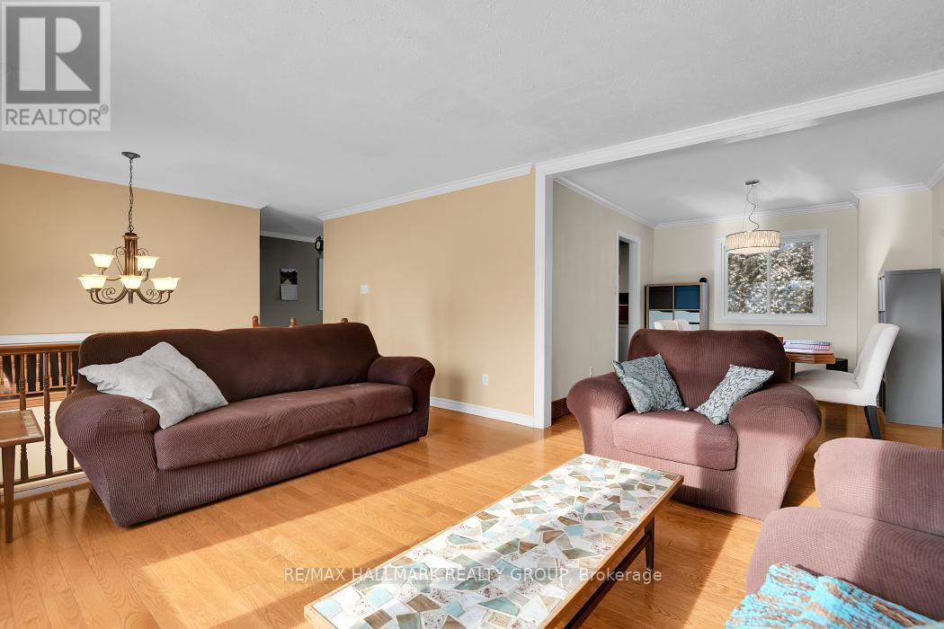 79 Bourdeau Crescent, Russell, Ontario  K0A 1W0 - Photo 6 - X12741040