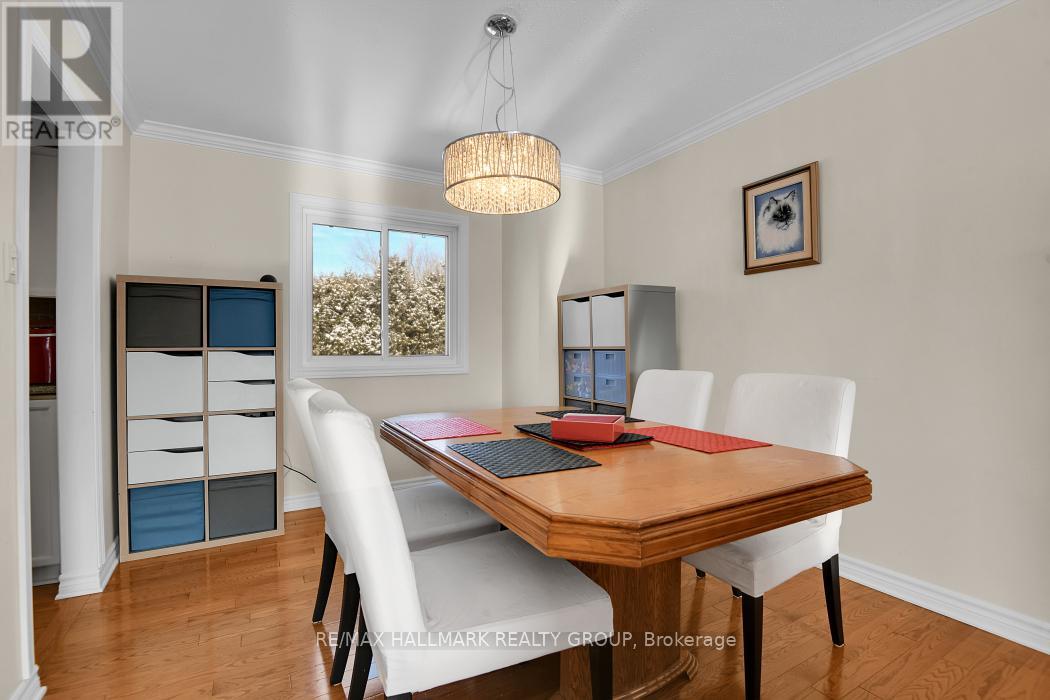 79 Bourdeau Crescent, Russell, Ontario  K0A 1W0 - Photo 8 - X12741040