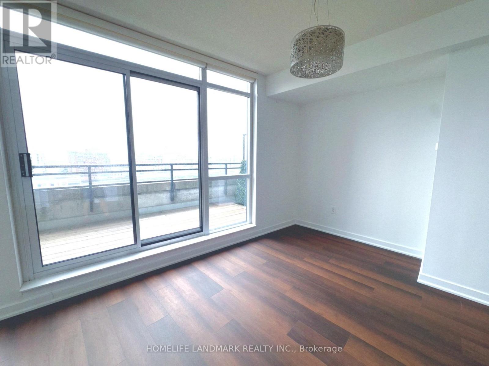 833 - 8 Telegram Mews, Toronto, Ontario  M5V 3Z5 - Photo 10 - C12679988