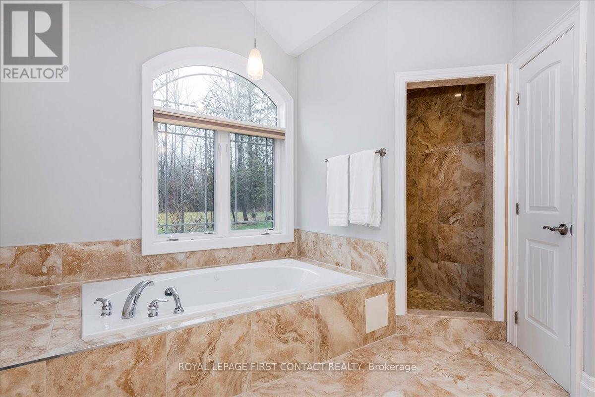 3500 Crescent Harbour Road, Innisfil, Ontario  L9S 2Y8 - Photo 11 - N12741052