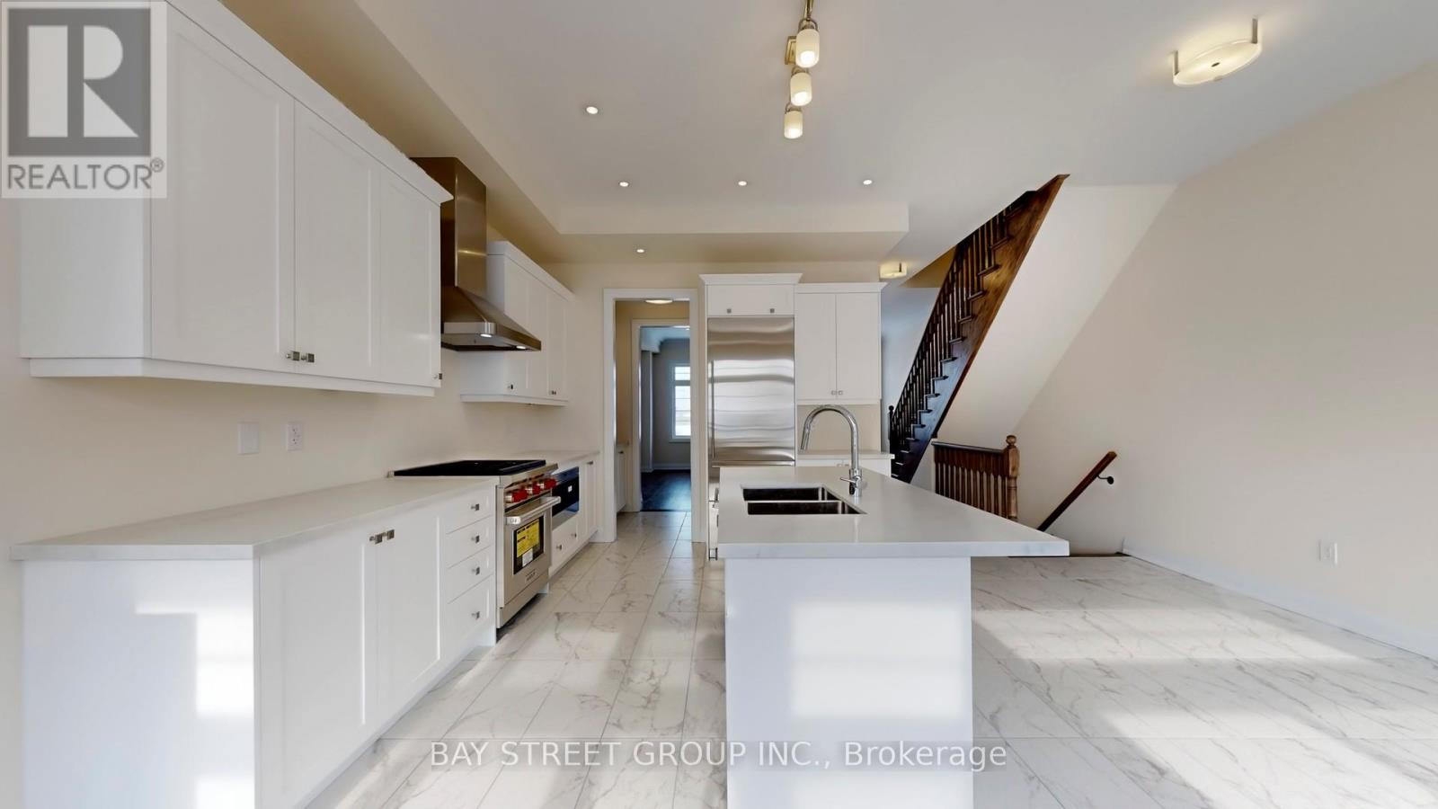 4279 Major Mackenzie Drive E, Markham, Ontario  L6C 3L5 - Photo 14 - N12741056