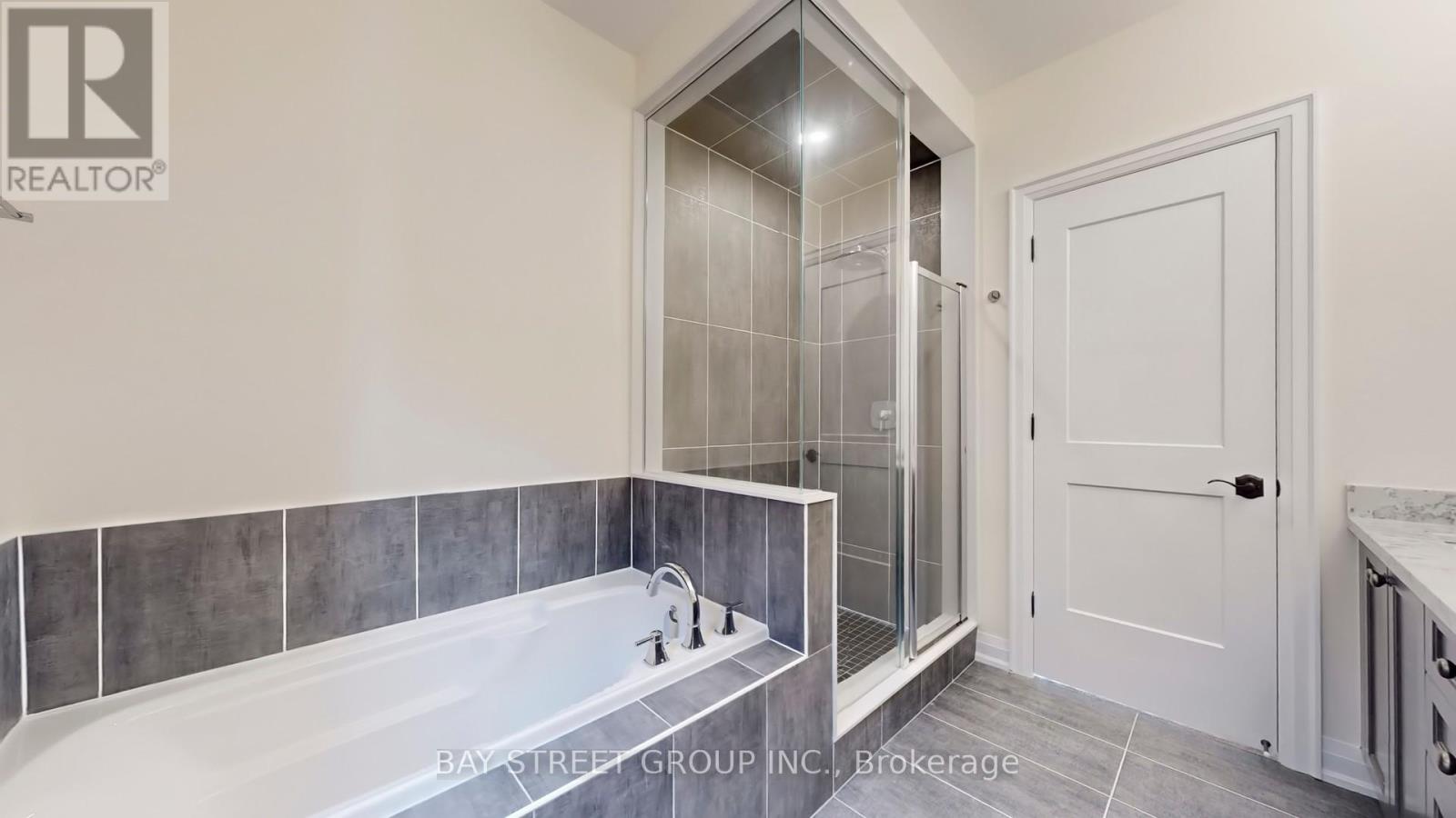 4279 Major Mackenzie Drive E, Markham, Ontario  L6C 3L5 - Photo 27 - N12741056