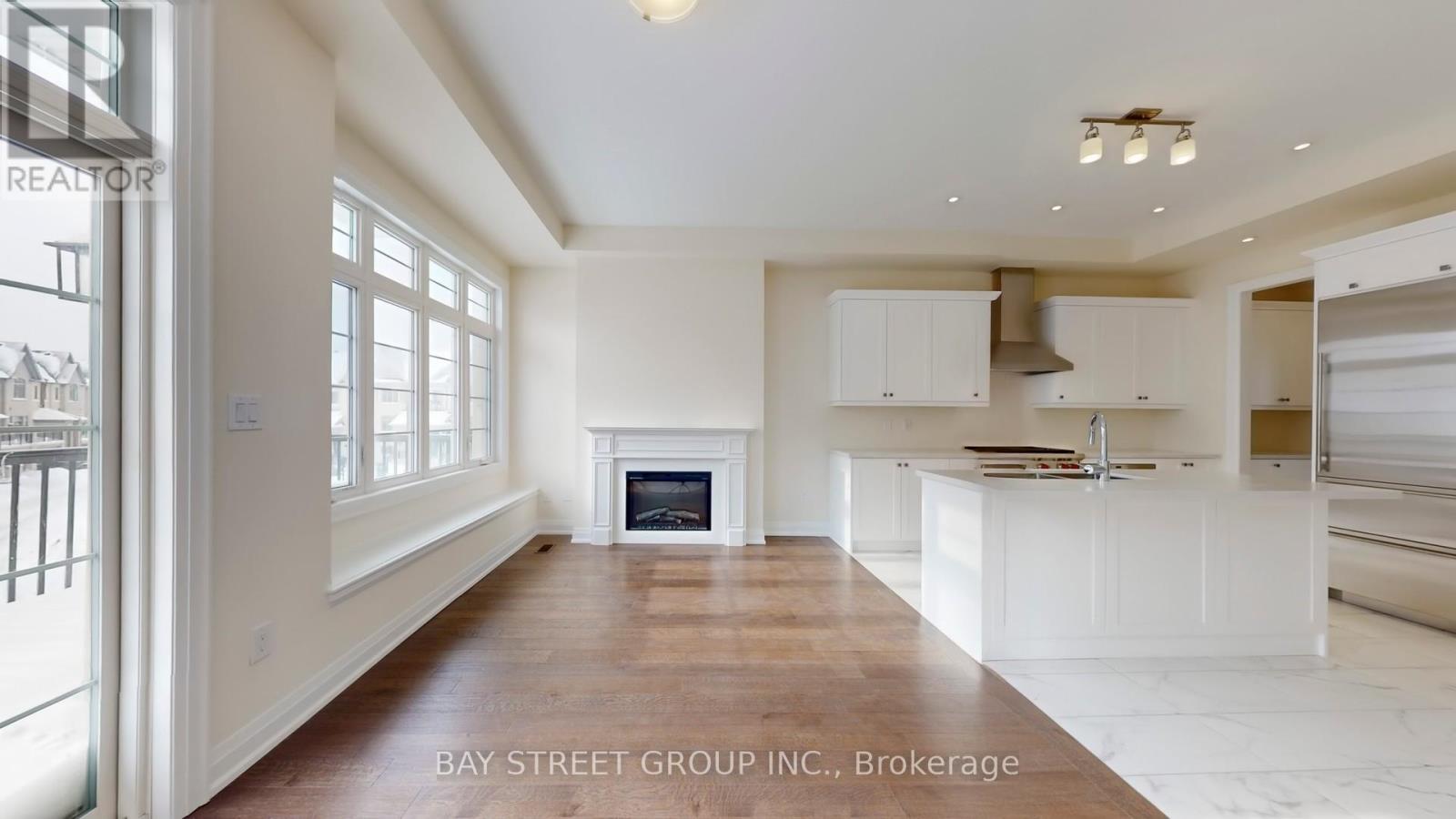 4279 Major Mackenzie Drive E, Markham, Ontario  L6C 3L5 - Photo 4 - N12741056