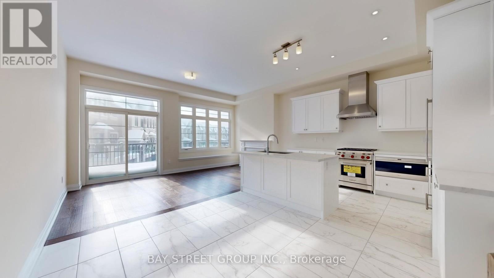 4279 Major Mackenzie Drive E, Markham, Ontario  L6C 3L5 - Photo 7 - N12741056