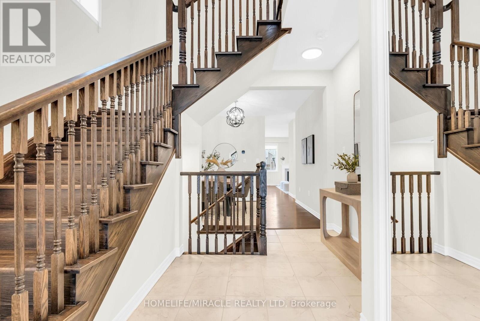 1344 Rose Way, Milton, Ontario  L9E 1M5 - Photo 8 - W12741042