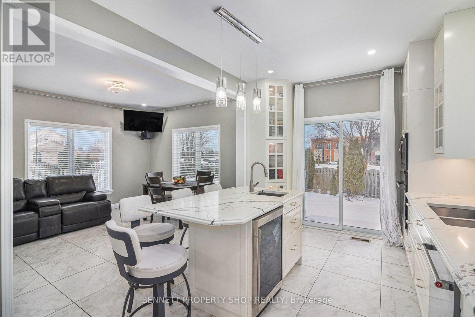 1067 Rocky Harbour Crescent, Ottawa, Ontario  K1V 1V3 - Photo 10 - X12723010