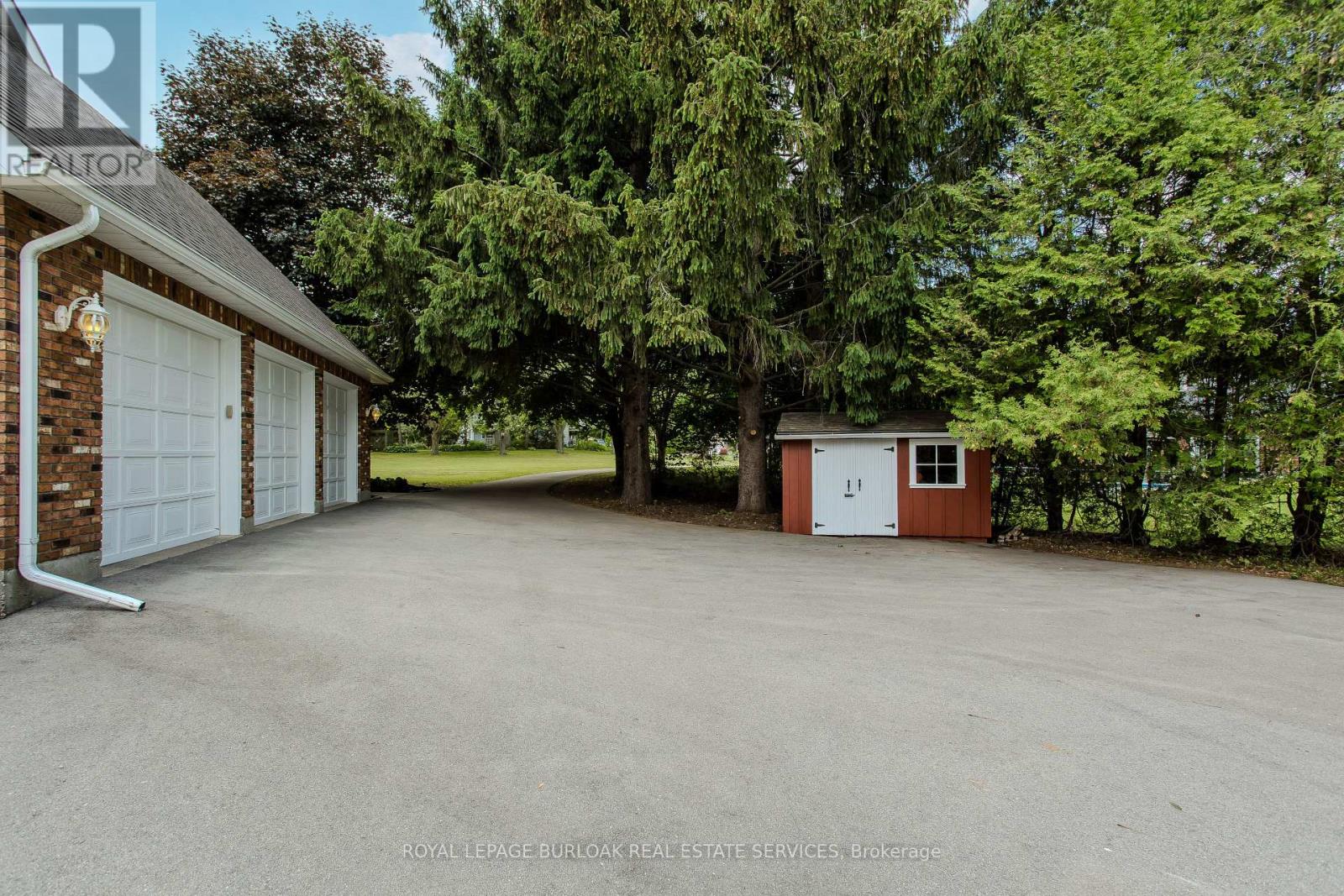 331 Lanark Street, Haldimand, Ontario  N3W 1G3 - Photo 36 - X12741050