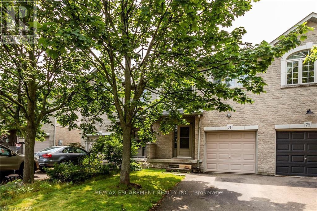 74 FOXBOROUGH DRIVE, Hamilton, Ontario