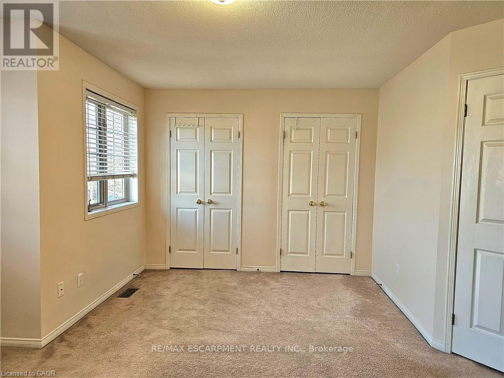 74 Foxborough Drive, Hamilton, Ontario  L9G 4Y8 - Photo 22 - X12741058