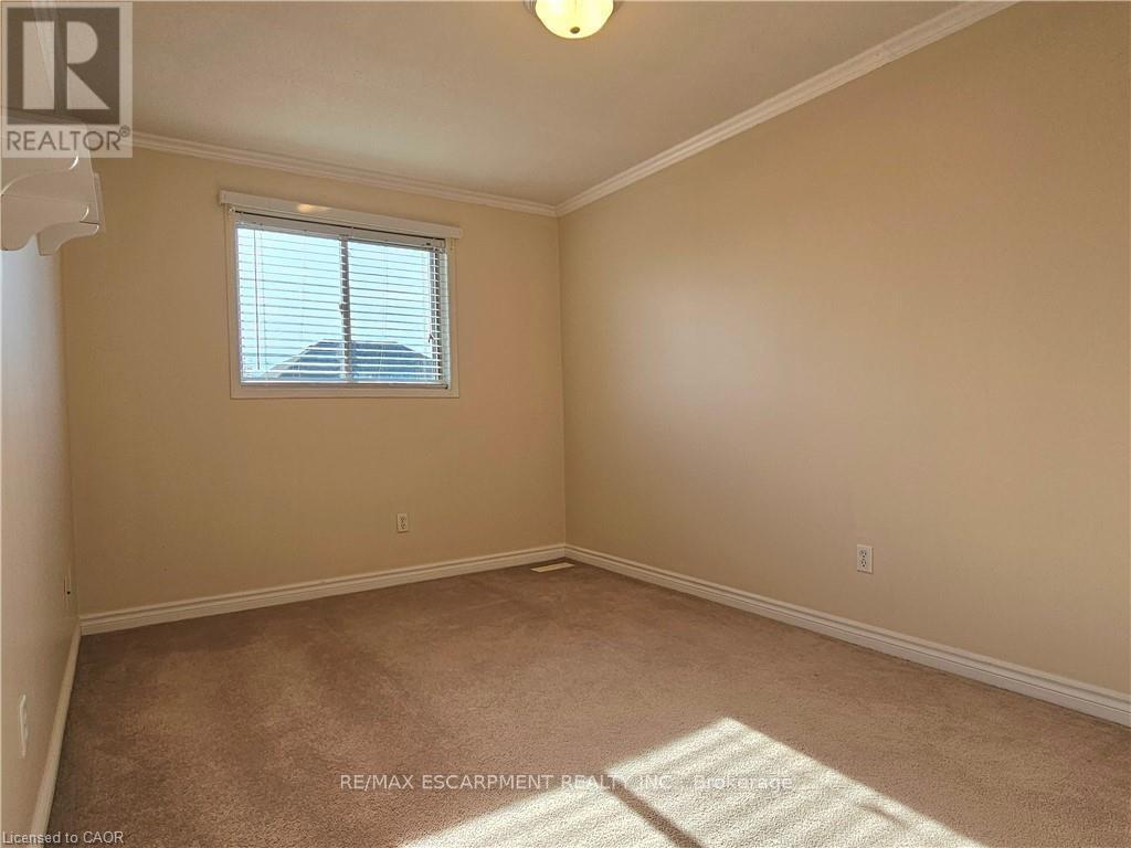 74 Foxborough Drive, Hamilton, Ontario  L9G 4Y8 - Photo 26 - X12741058