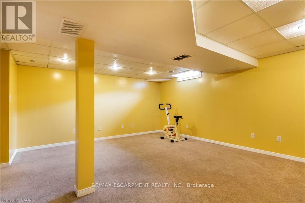 74 Foxborough Drive, Hamilton, Ontario  L9G 4Y8 - Photo 32 - X12741058