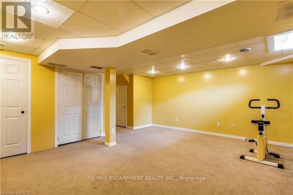 74 Foxborough Drive, Hamilton, Ontario  L9G 4Y8 - Photo 33 - X12741058