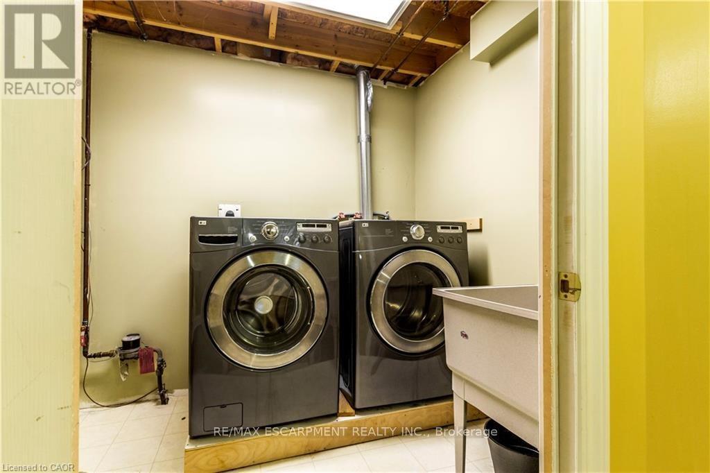 74 Foxborough Drive, Hamilton, Ontario  L9G 4Y8 - Photo 35 - X12741058