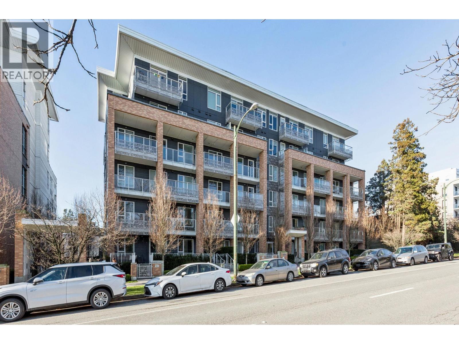 405 6933 Cambie Street, Vancouver, British Columbia  V6P 0J1 - Photo 2 - R3084710