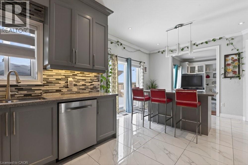 5463 Blue Spruce Avenue, Burlington, Ontario  L7L 7C5 - Photo 17 - 40801786