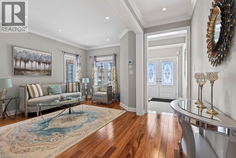 5463 Blue Spruce Avenue, Burlington, Ontario  L7L 7C5 - Photo 7 - 40801786