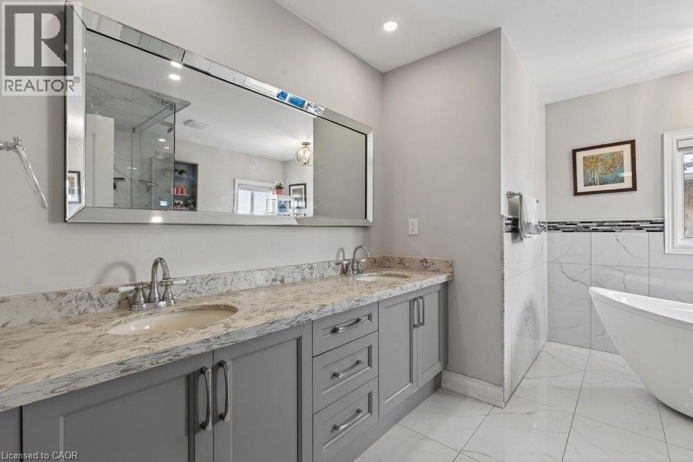 5463 Blue Spruce Avenue, Burlington, Ontario  L7L 7C5 - Photo 23 - 40801786