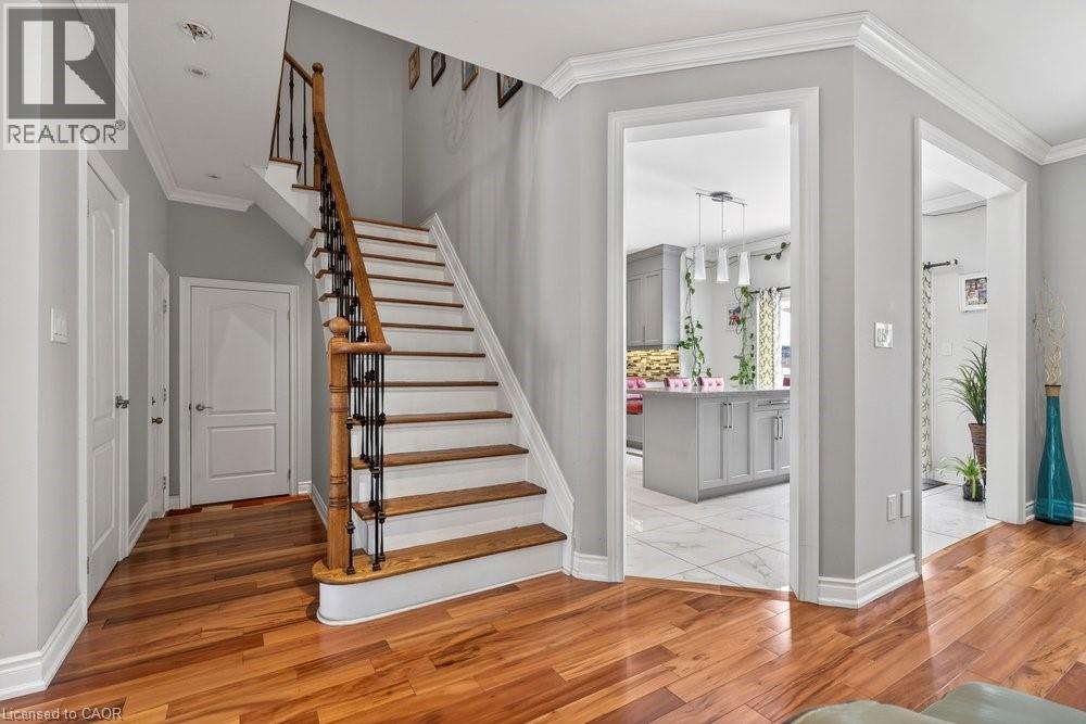 5463 Blue Spruce Avenue, Burlington, Ontario  L7L 7C5 - Photo 12 - 40801786