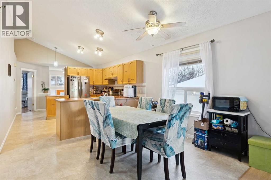 99 Inverness Park Se, Calgary, Alberta  T2Z 3E5 - Photo 8 - A2276887