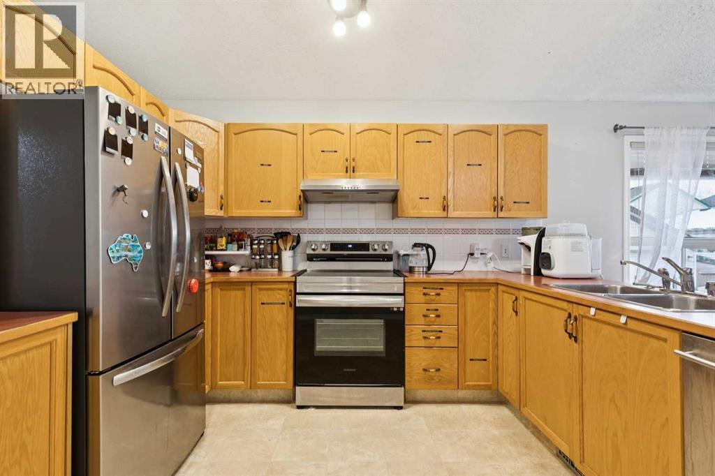 99 Inverness Park Se, Calgary, Alberta  T2Z 3E5 - Photo 4 - A2276887