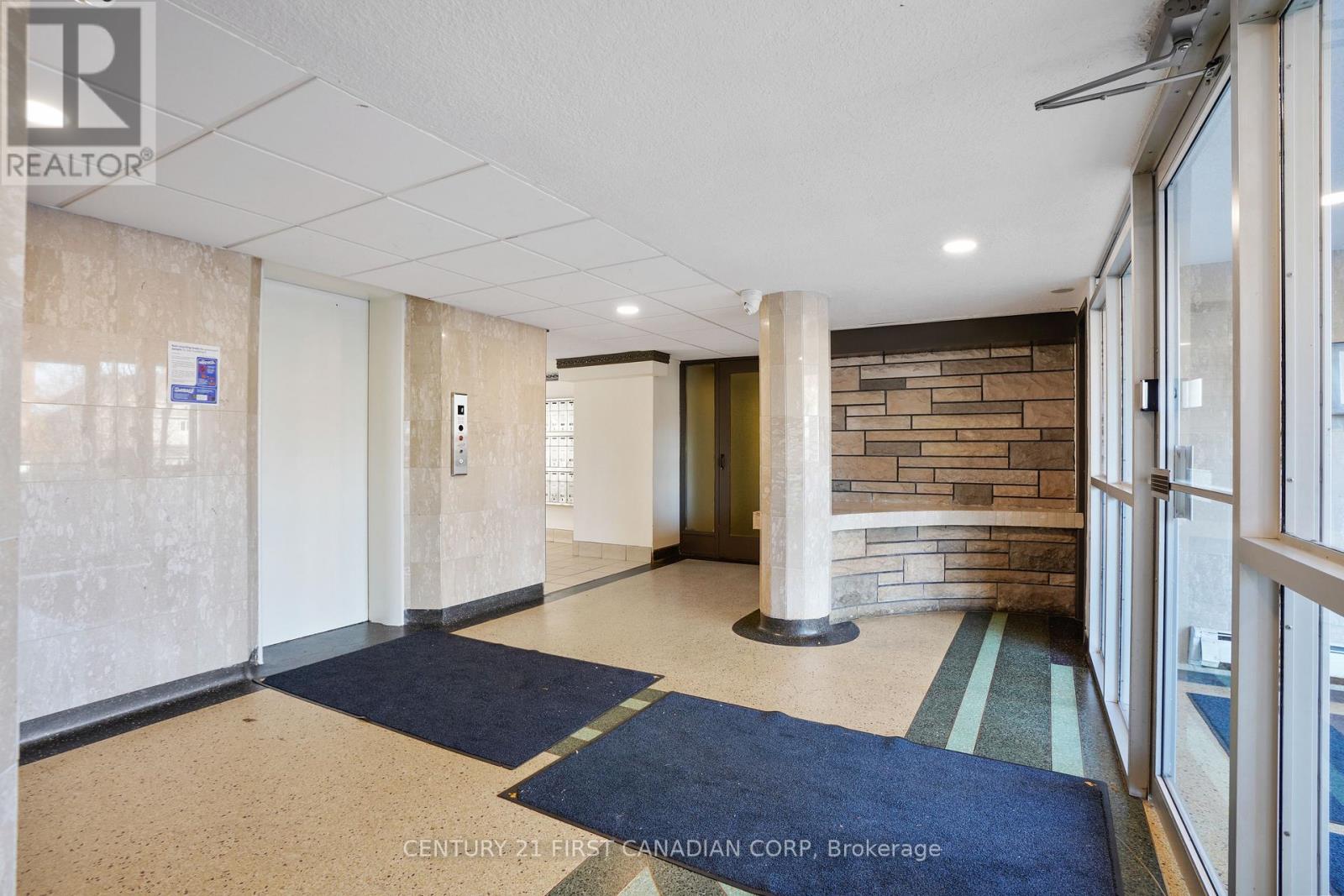 108 - 75 High Street, London South, Ontario  N6C 4J8 - Photo 6 - X12741084