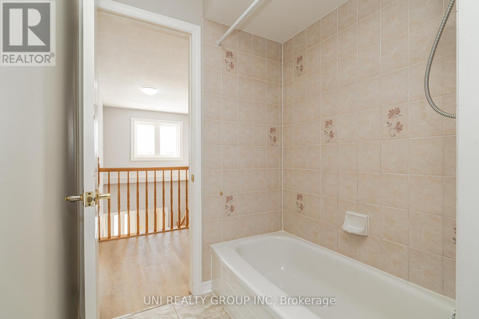 5 Dalecroft Crescent, Ottawa, Ontario  K2G 5H9 - Photo 31 - X12741082