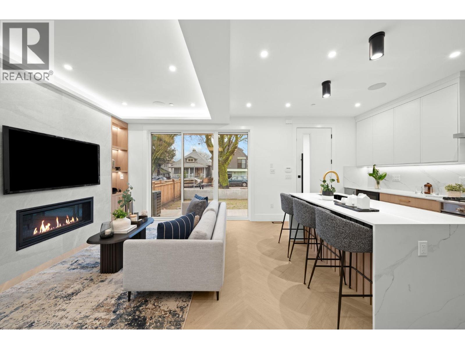 1 1967 E 13th Avenue, Vancouver, British Columbia  V5N 2C3 - Photo 13 - R3084814