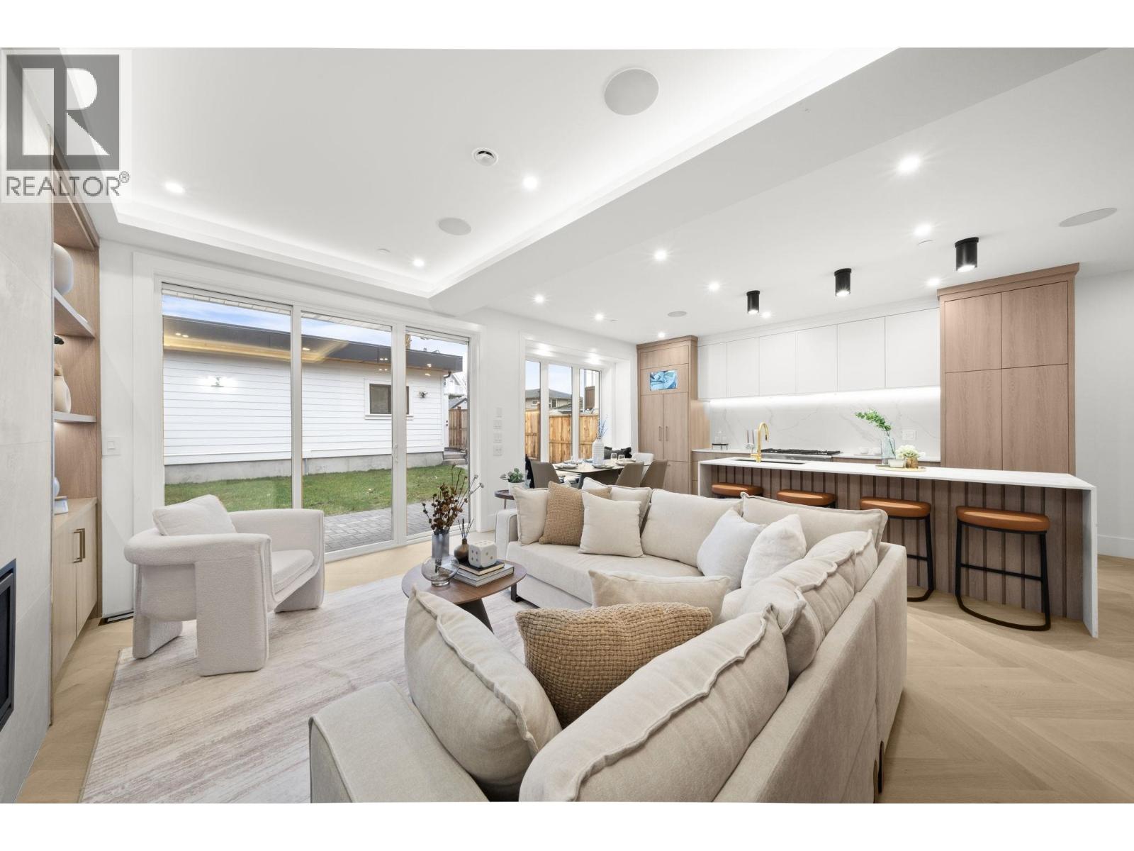 2 1967 E 13th Avenue, Vancouver, British Columbia  V5N 2C3 - Photo 11 - R3084815