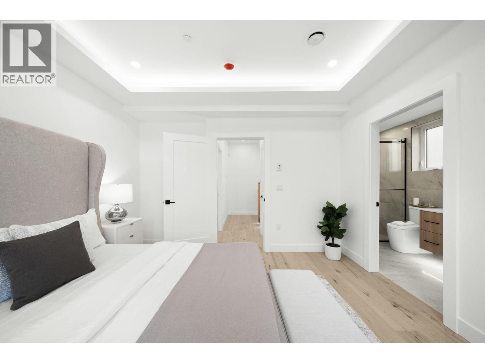 2 1967 E 13th Avenue, Vancouver, British Columbia  V5N 2C3 - Photo 17 - R3084815