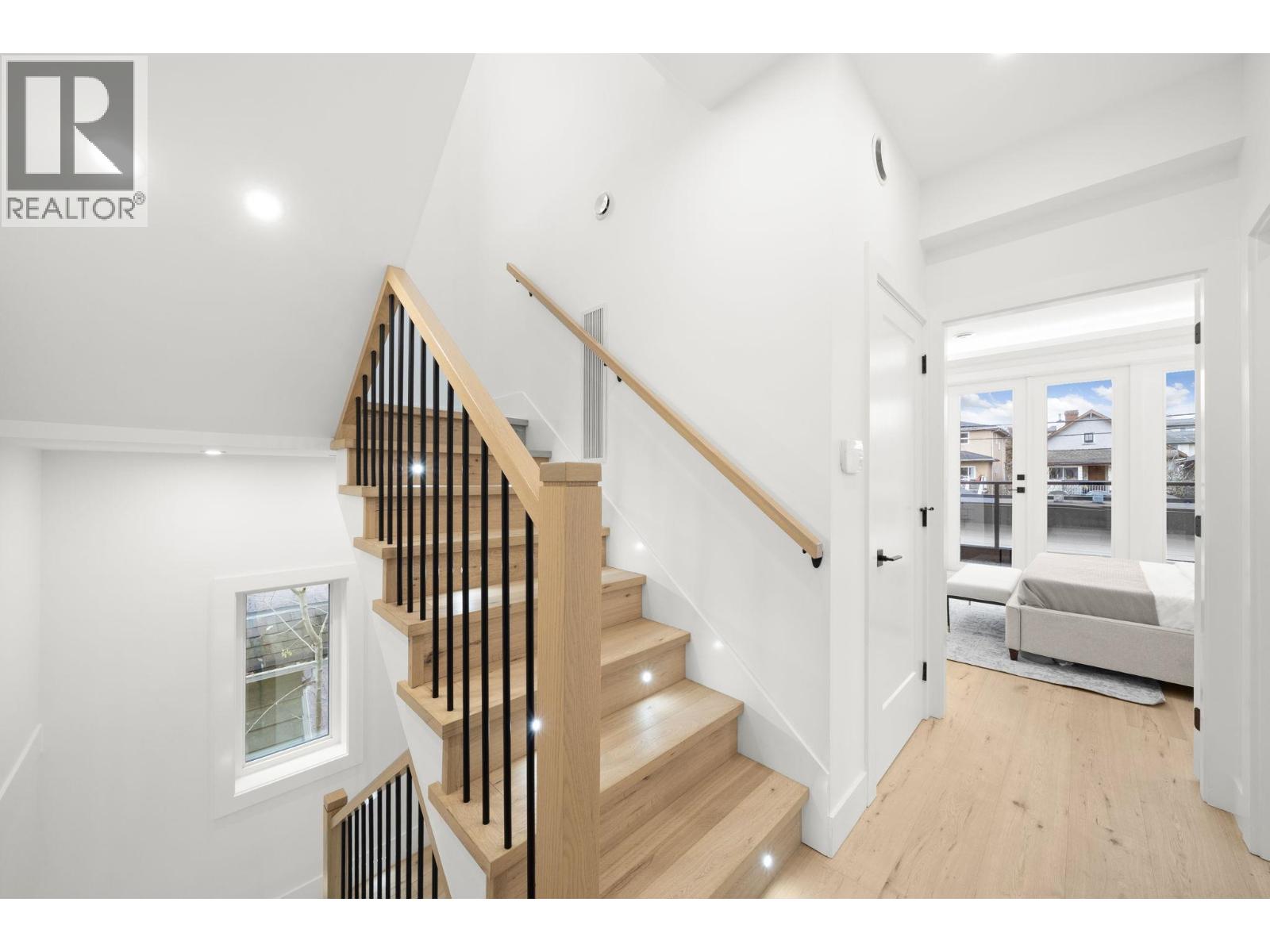 2 1967 E 13th Avenue, Vancouver, British Columbia  V5N 2C3 - Photo 25 - R3084815