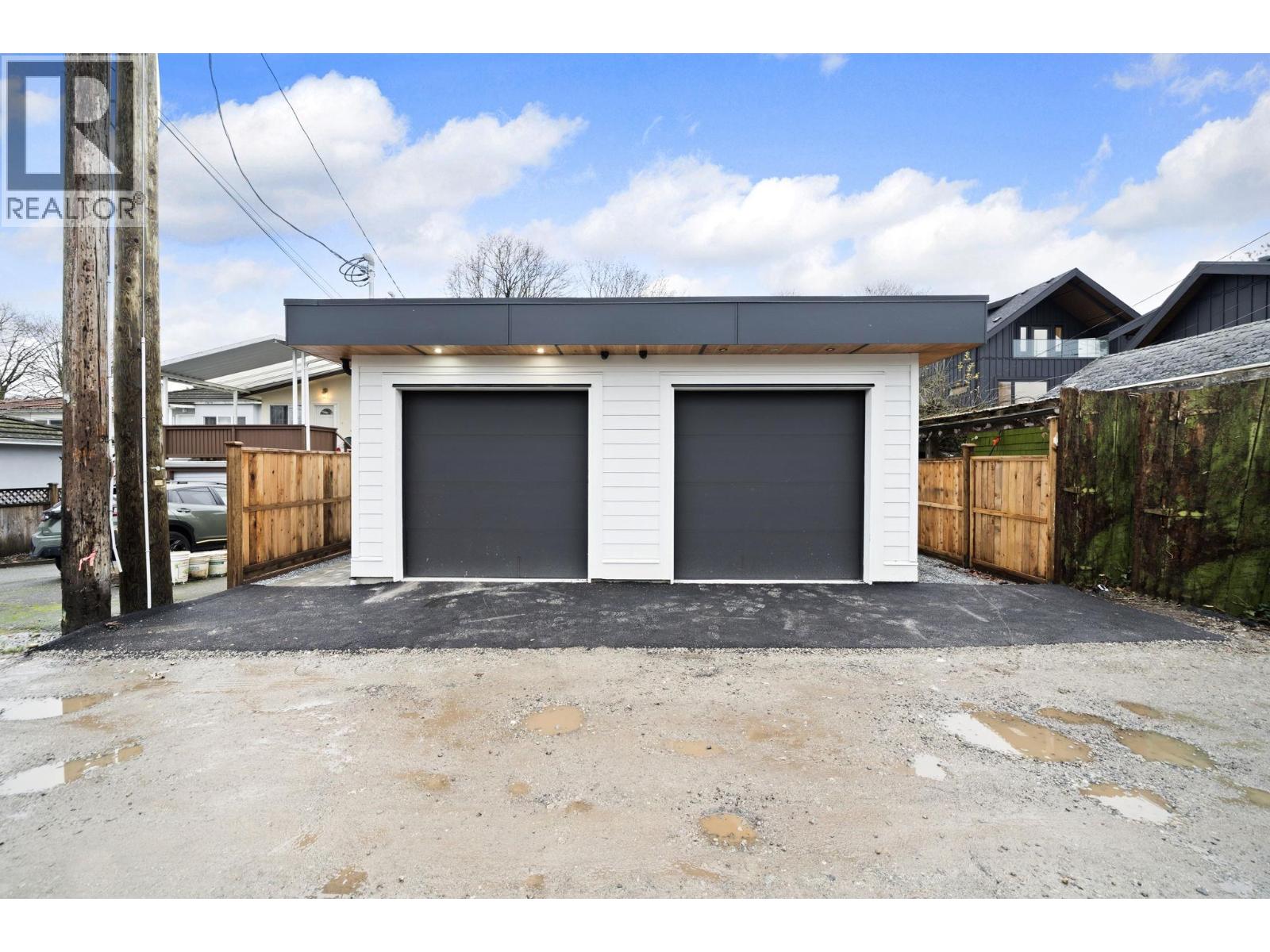 2 1967 E 13th Avenue, Vancouver, British Columbia  V5N 2C3 - Photo 36 - R3084815