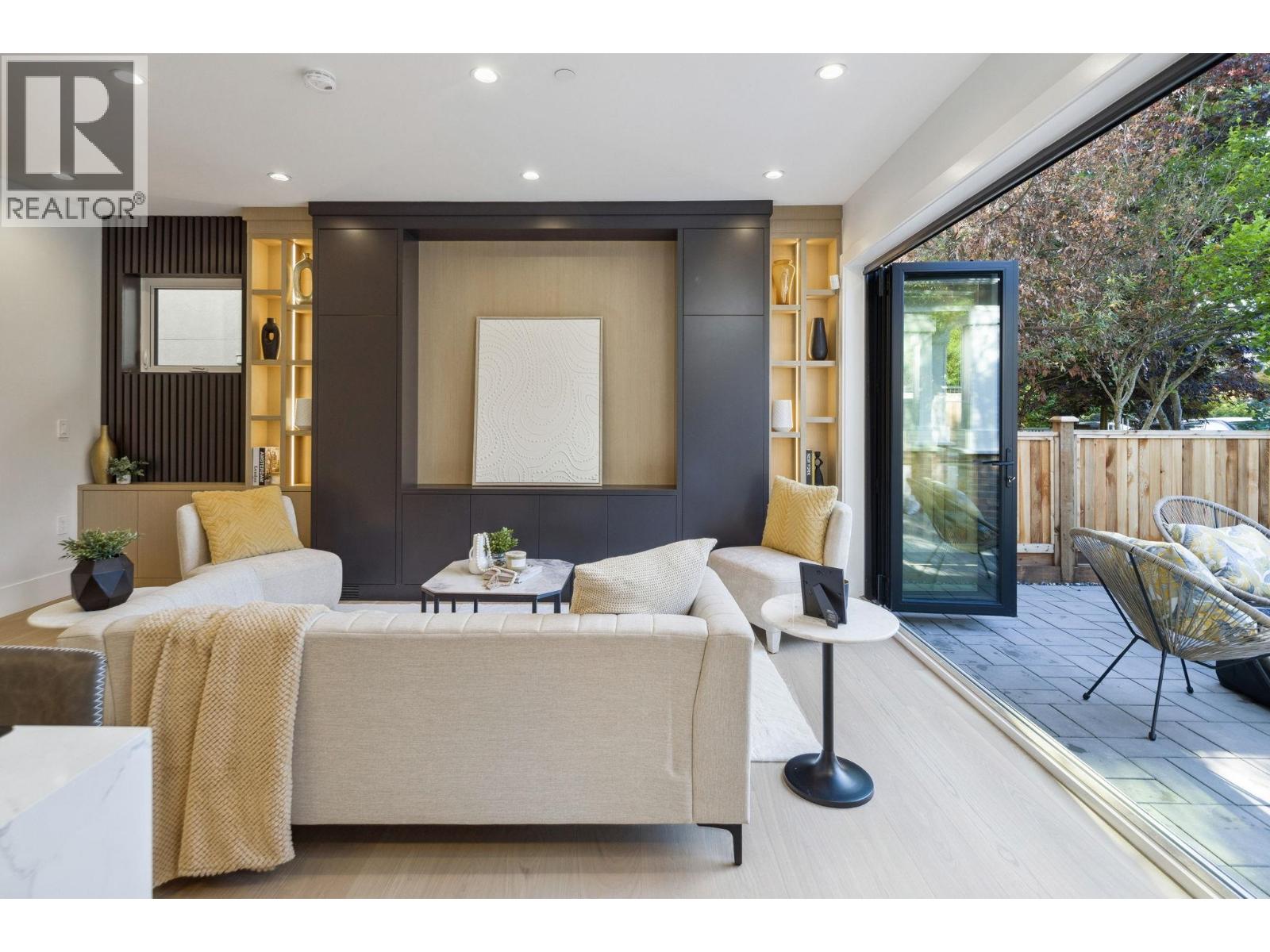 #1 2244 E 11th Avenue, Vancouver, British Columbia V5N 1Z6 - Photo 10 - R3084819