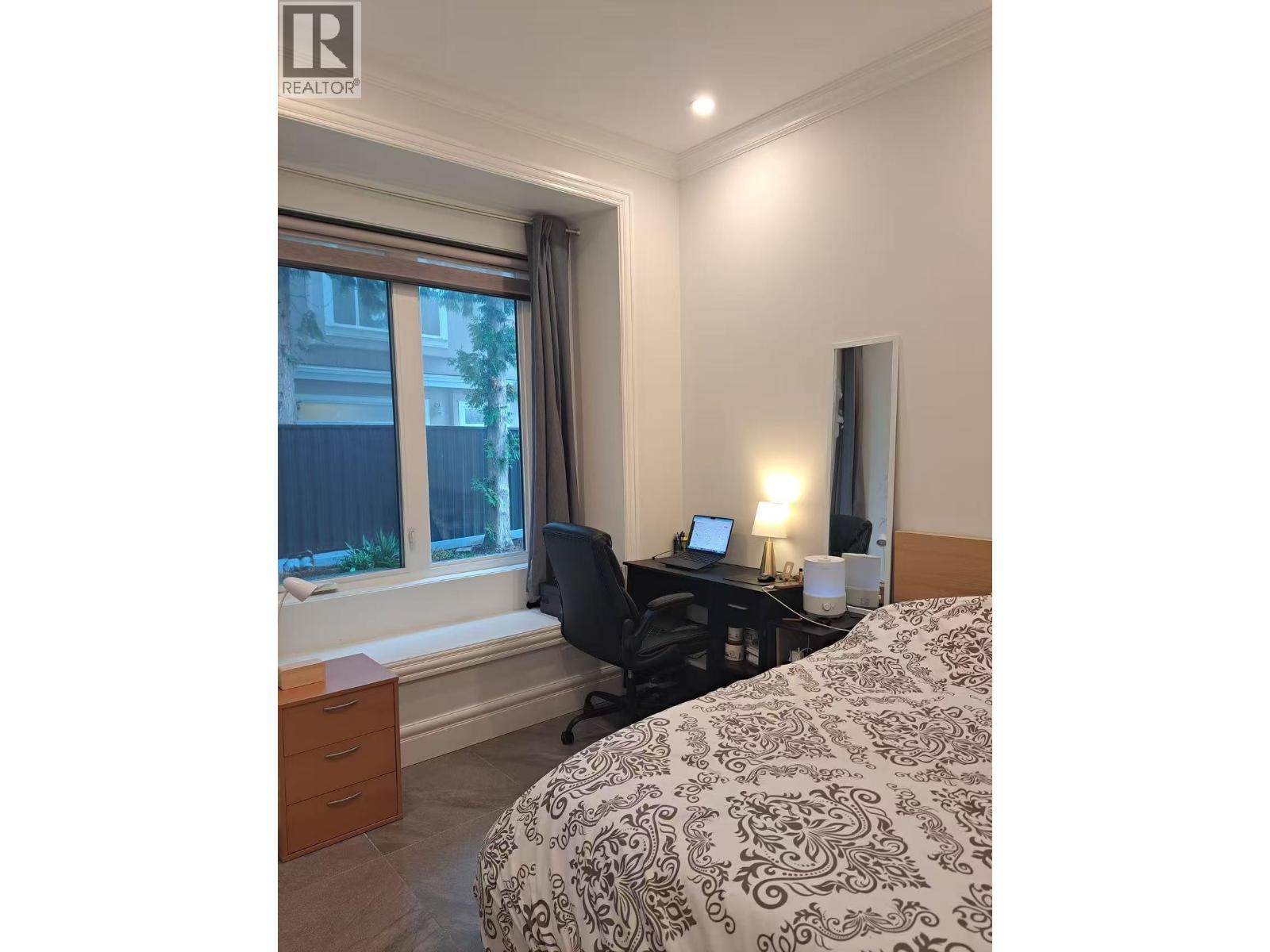 6380 Taseko Crescent, Richmond, British Columbia  V7C 2N5 - Photo 3 - R3081992