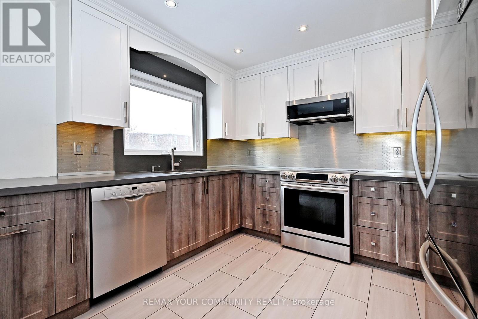 152 Vanguard Road W, Vaughan, Ontario  L4K 5G8 - Photo 17 - N12740310